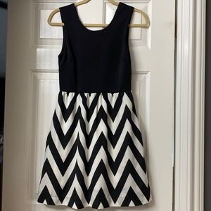 Chevron print Honey Punch sleeveless dress with pockets